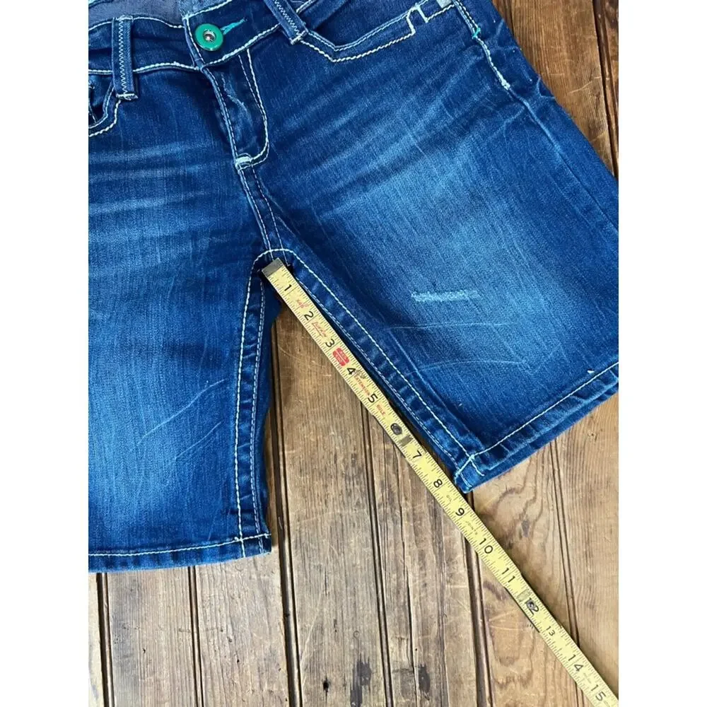 Y2K Denim shorts women’s Embroidered low rise long leg Dark Wash Union Bay